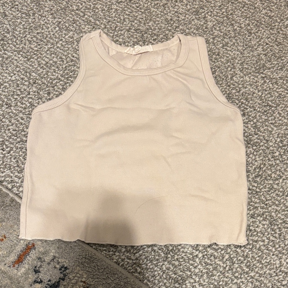 Listicle Ribbed Crop Tank — Light Beige